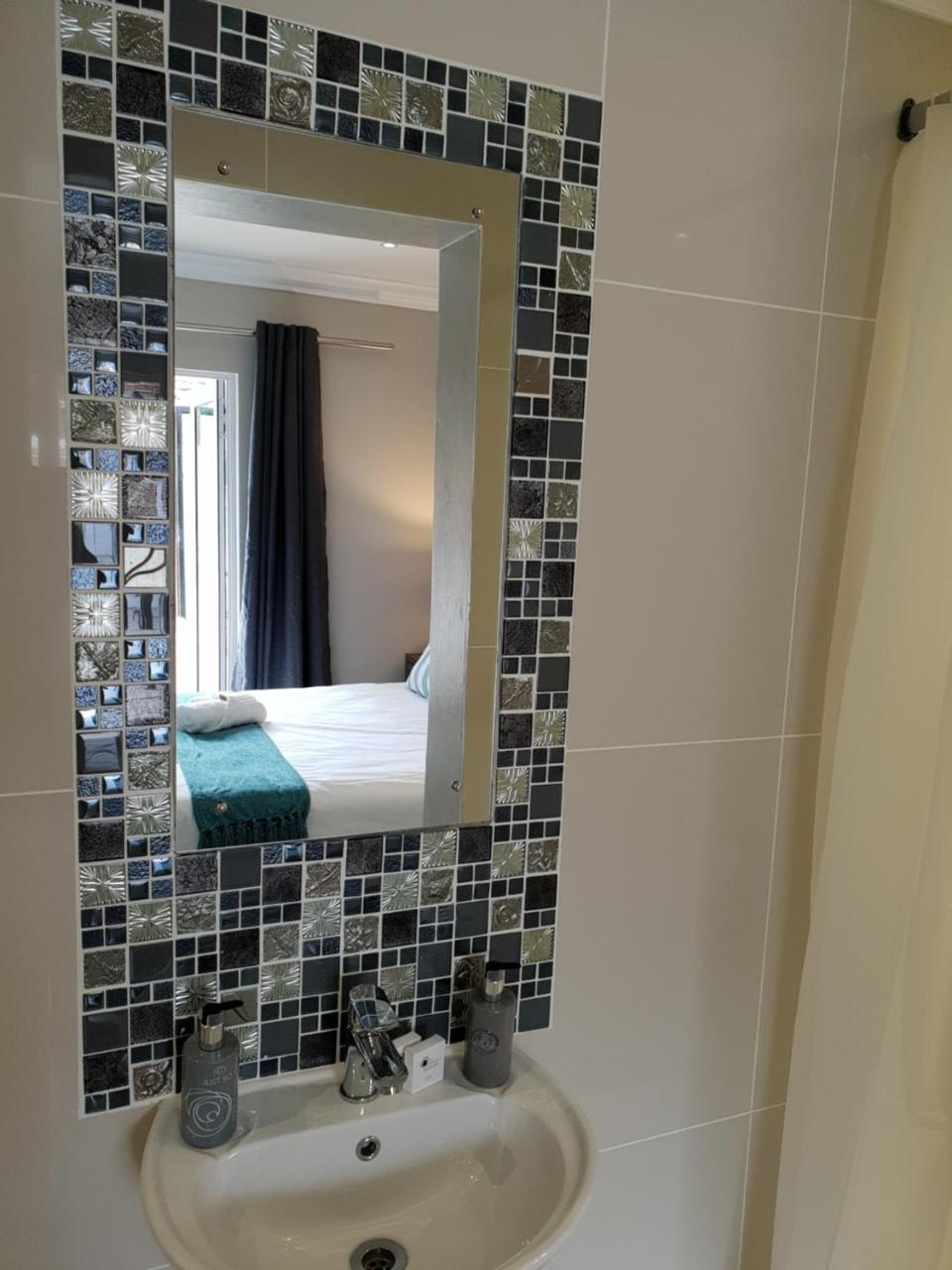 Reef View Bnb East London Exteriör bild